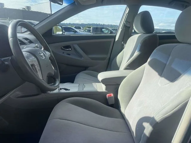 Used 2010 Blue Toyota Base image 23