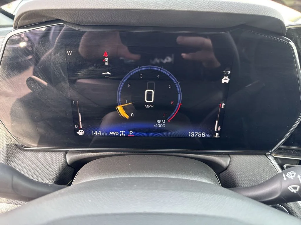 Used 2025 Gray Chevrolet ACTIV image 15