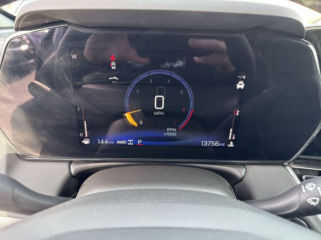 Used 2025 Gray Chevrolet ACTIV image 15