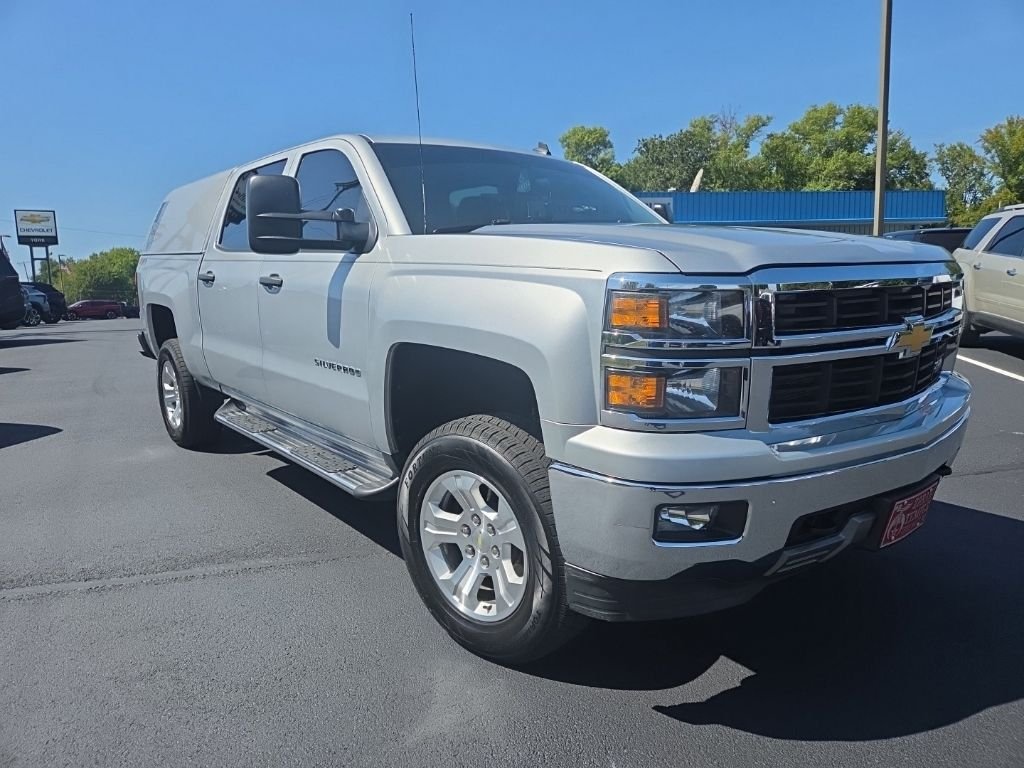 Used 2014 Silver Chevrolet LT image 2