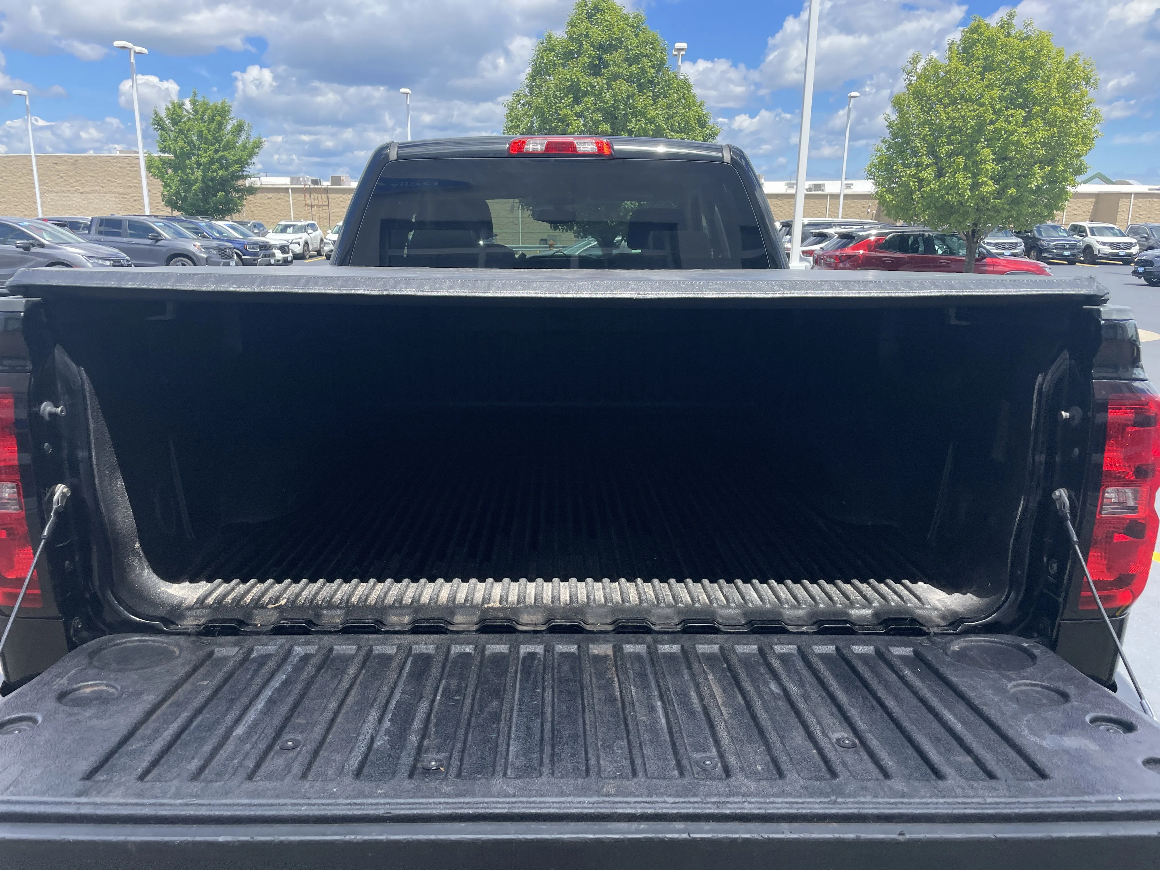Used 2015 Black Chevrolet LT image 8