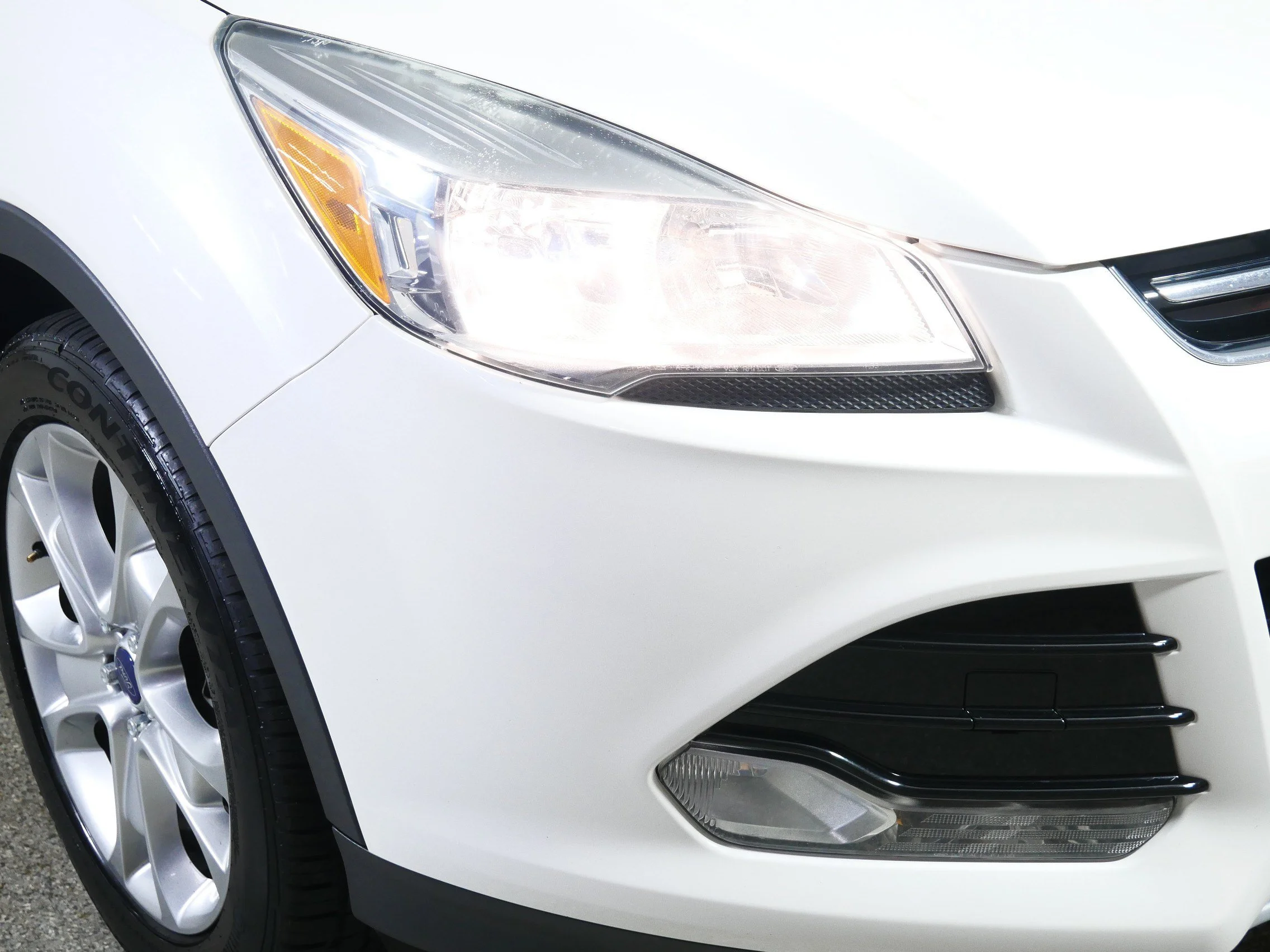 Used 2016 White Platinum Metallic Tri-Coat Ford Titanium image 16