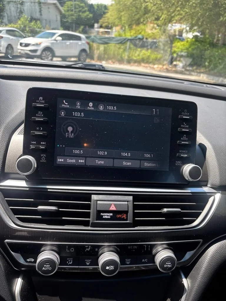 Used 2019  Honda Sport 1.5T image 13