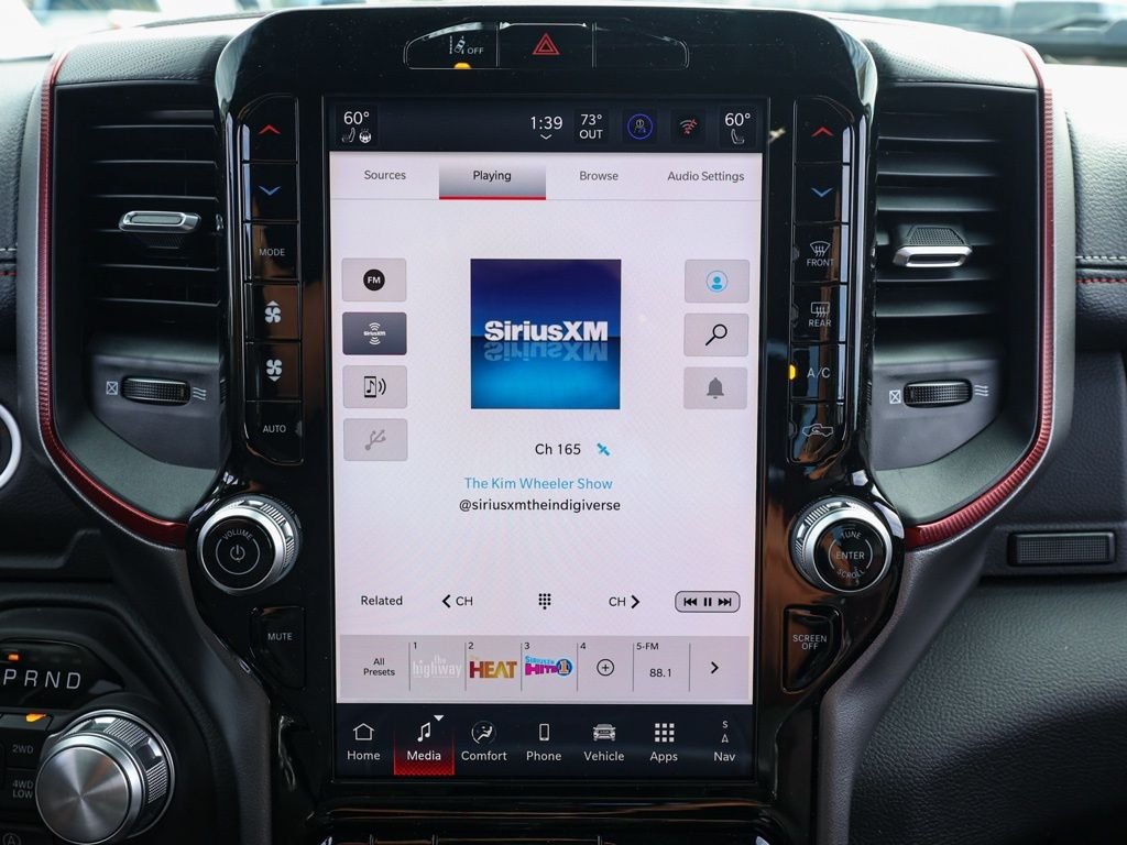 New 2026 Diamond Black Crystal Pearl-Coat Exterior Paint RAM Rebel image 27