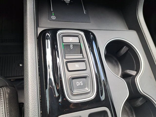 Used 2025  Honda Touring image 15