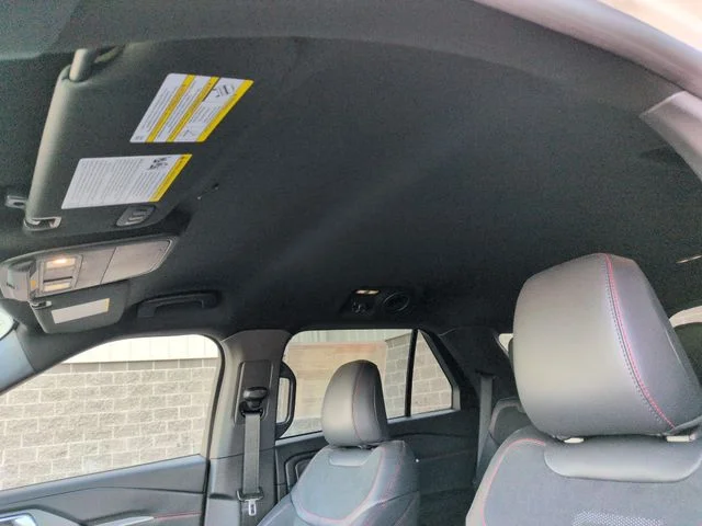 New 2026 Star White Metallic Tri-Coat Ford ST image 23