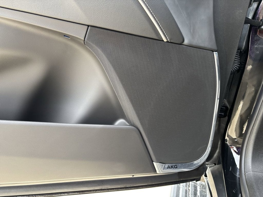 2023 Cadillac Escalade Sport - Photo 31