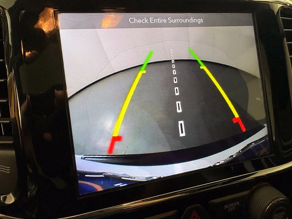 Used 2019 White Jeep Altitude image 32