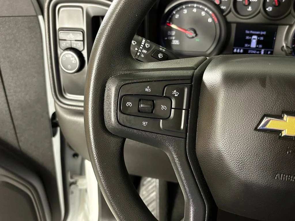 Used 2024 White Chevrolet Custom image 23