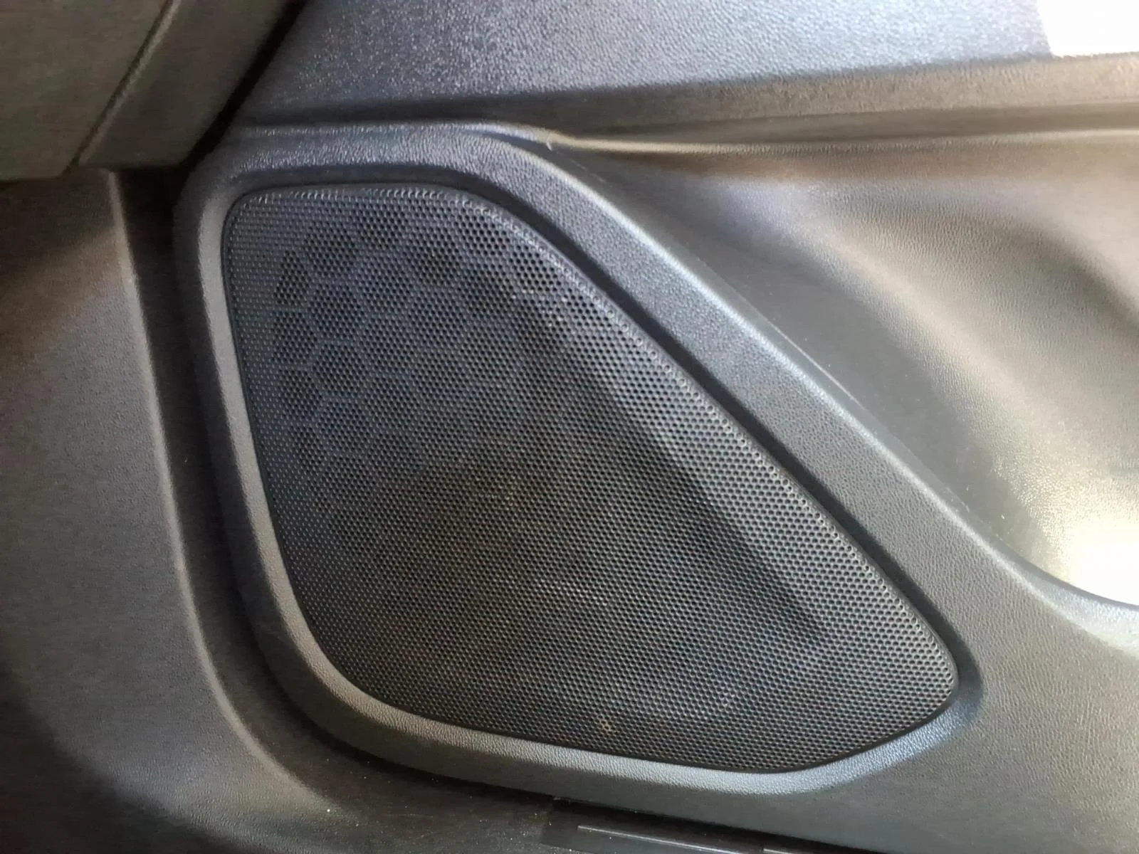 Used 2024 Summit White GMC SLE image 5
