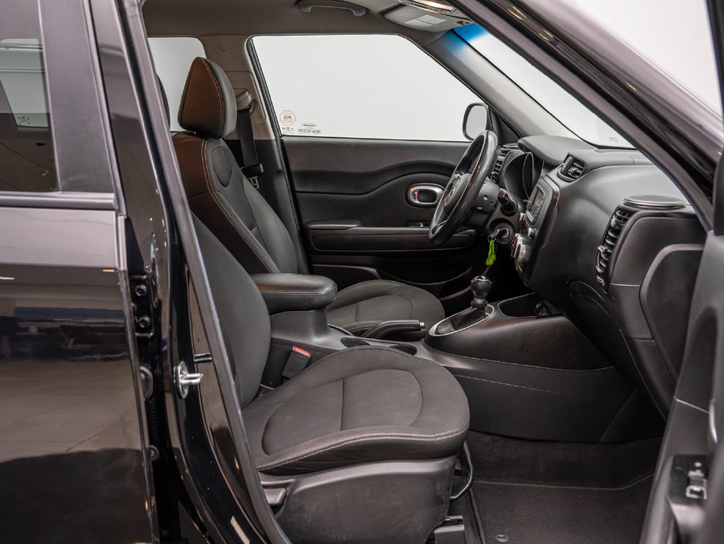 Used 2017 Shadow Black Kia  image 21