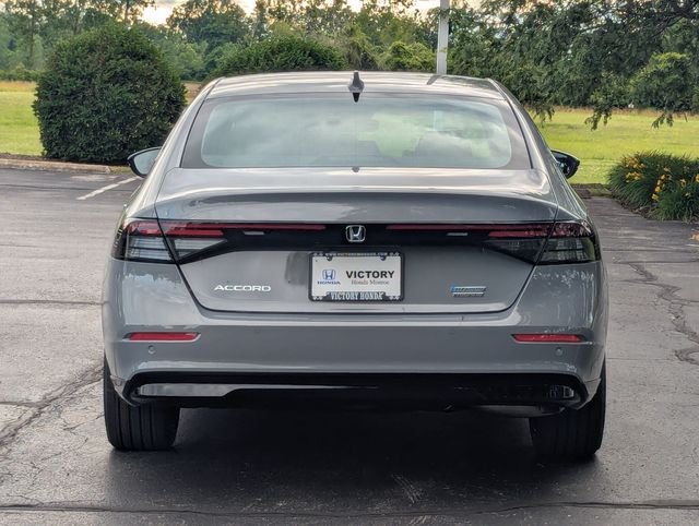New 2026 Urban Gray Pearl Honda Touring image 7
