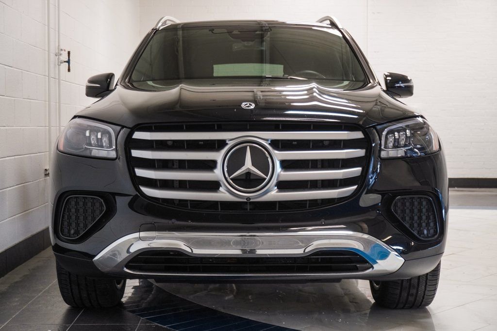 Used 2025 Black Mercedes-Benz GLS 450 image 42