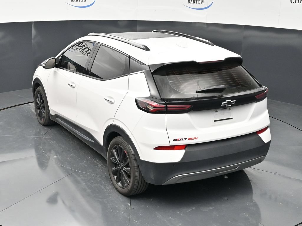 Used 2023 SUMMIT WHITE Chevrolet Premier image 16