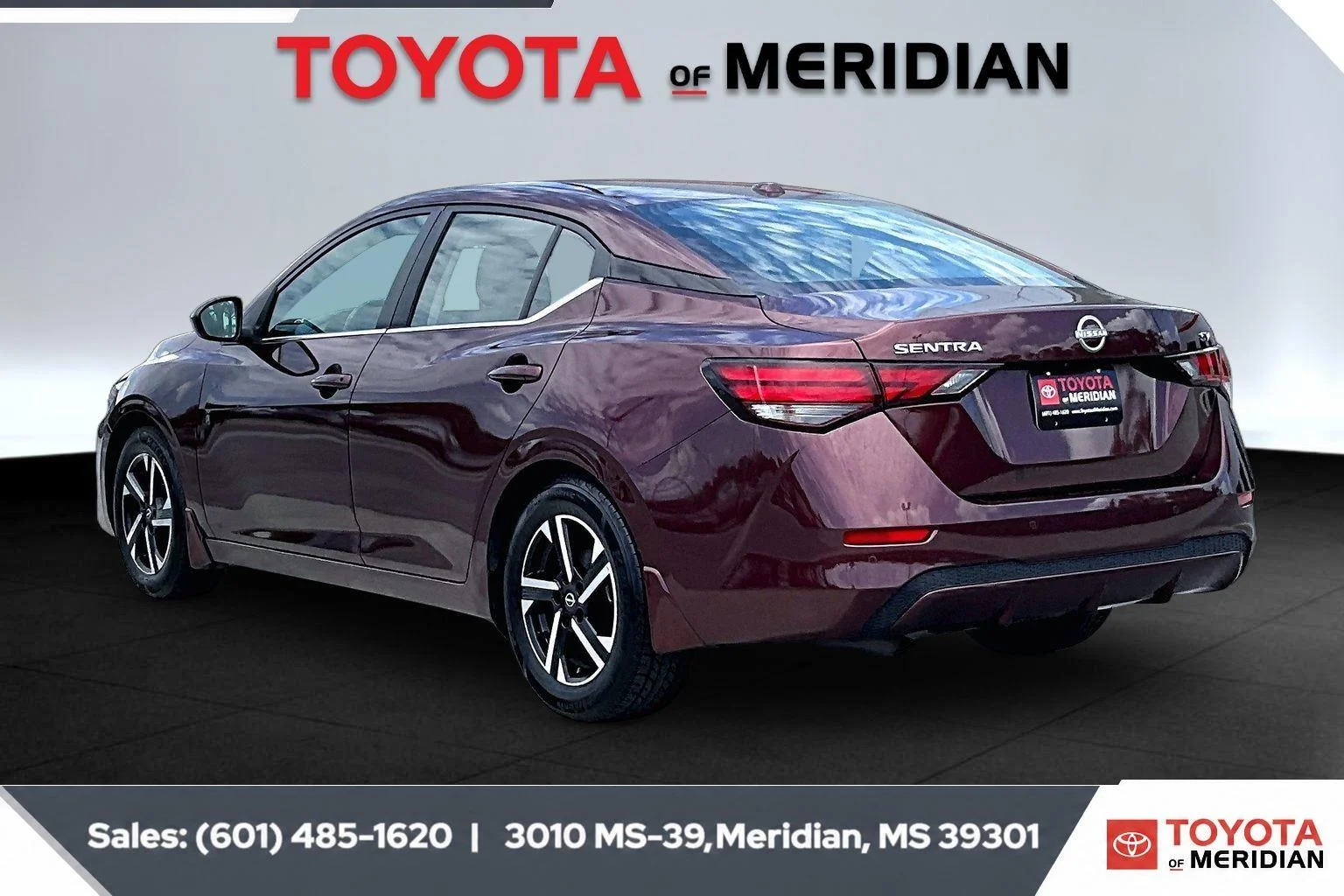 Used 2024 Rosewood Metallic Nissan SV image 2