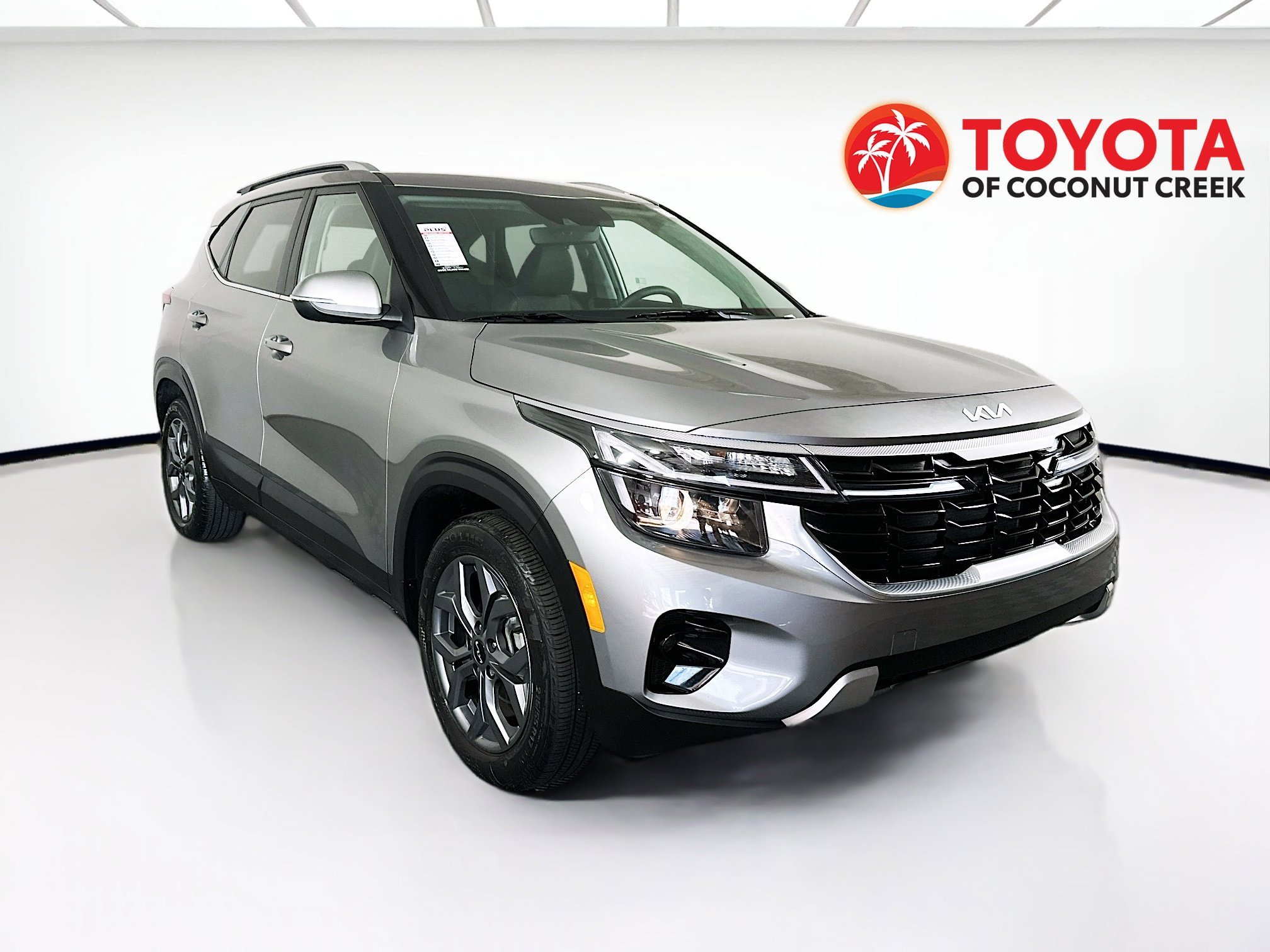 2024 Kia Seltos thumbnail 3