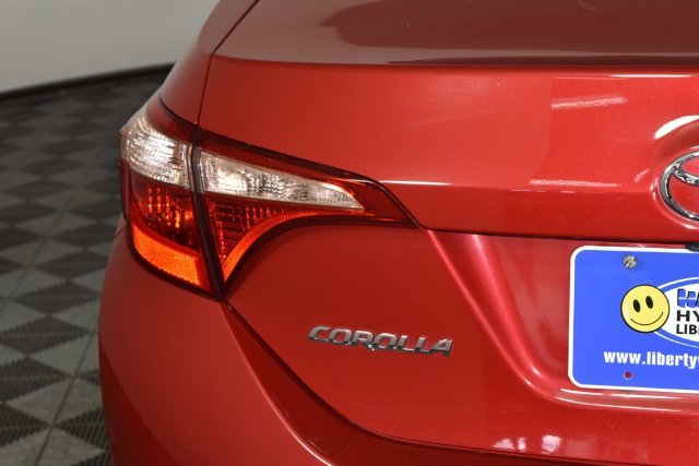 2019 Toyota Corolla LE - Photo 8