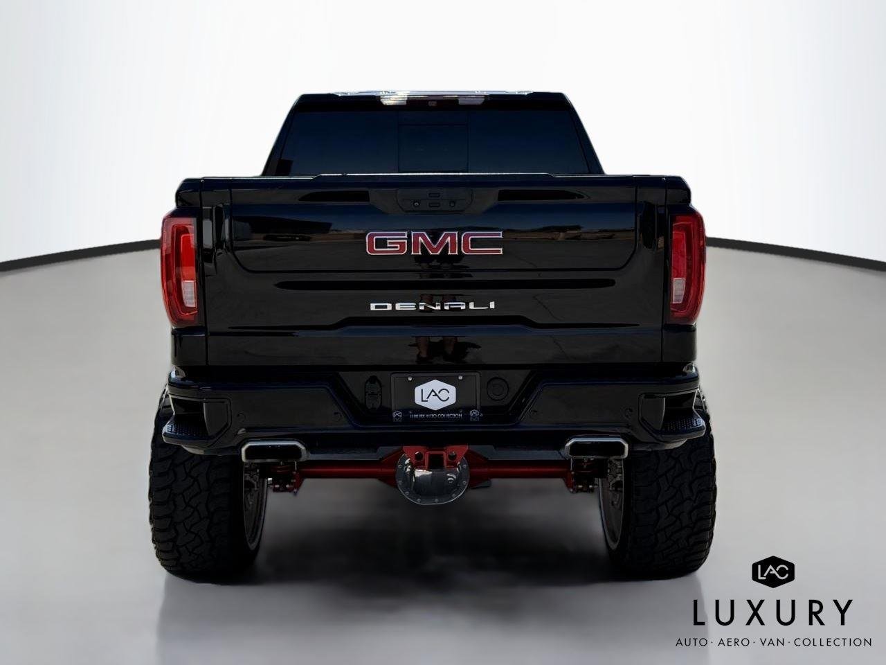 Used 2019 Onyx Black GMC Denali image 7