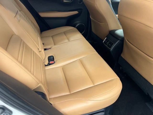 Used 2015 White Lexus 200t image 23
