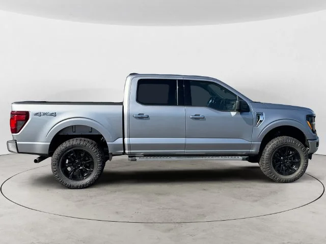 Used 2024 Silver Ford XLT image 5