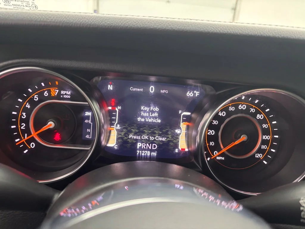 Used 2021 Green Jeep Unlimited Sahara image 21