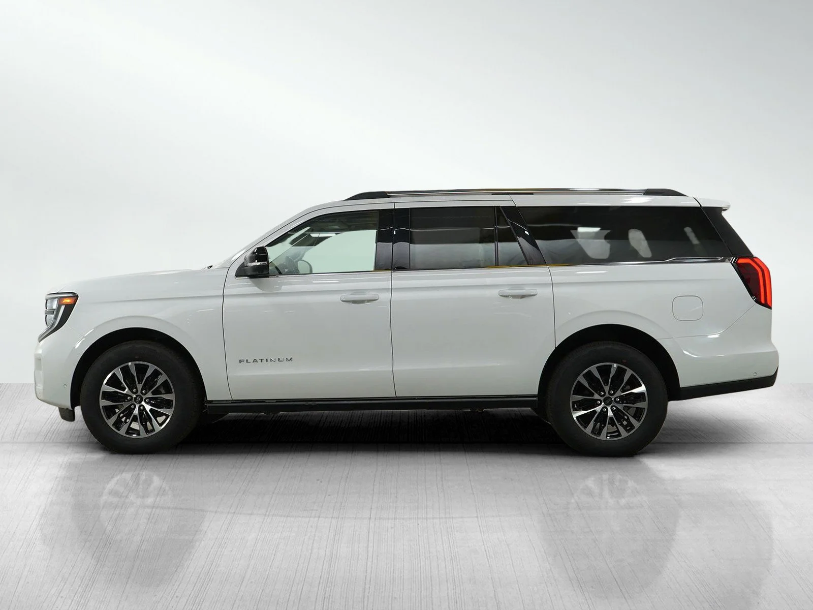Used 2025 Ford Expedition Platinum with VIN 1FMJK1M84SEA08933 for sale in Wayzata, Minnesota