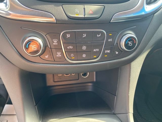 Used 2024 Lakeshore Blue Metallic Chevrolet LT image 27