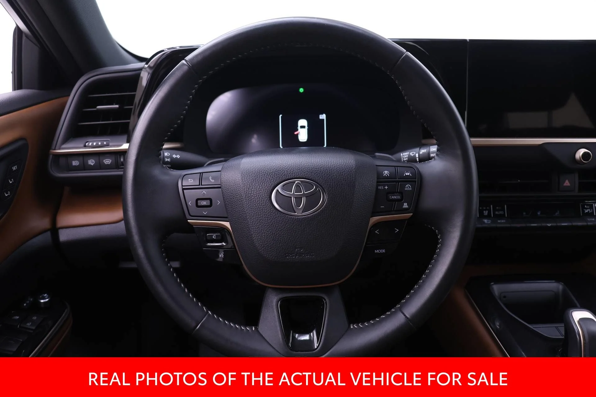 Certified Used 2025 White Toyota XLE image 13