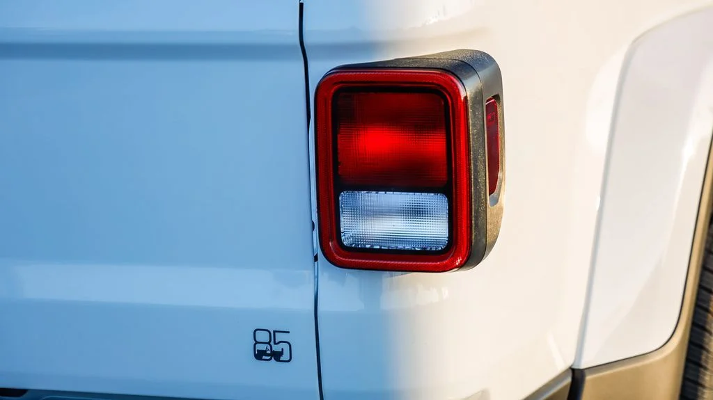 New 2026 White Jeep 85th Anniversary Edition image 10
