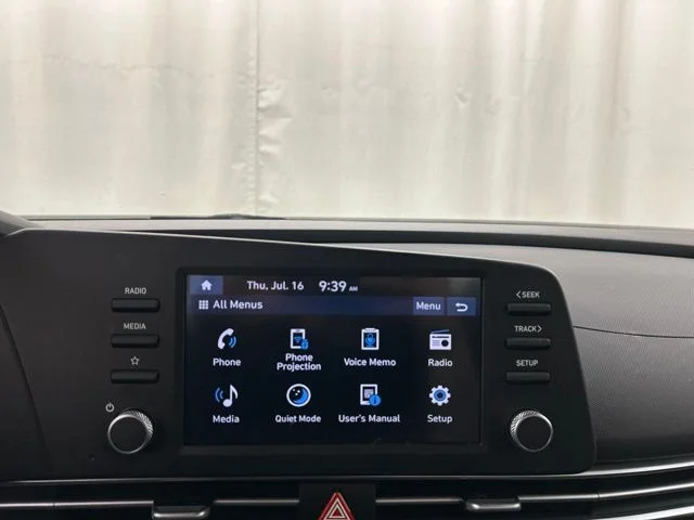 Used 2025 Blue Hyundai SE image 10