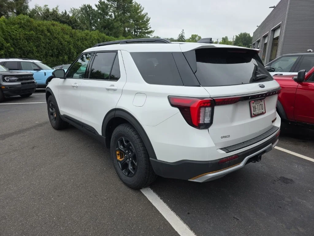 Used 2026 White Metallic Ford Tremor image 5