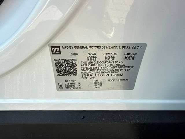 New 2027 Summit White GMC Elevation image 8