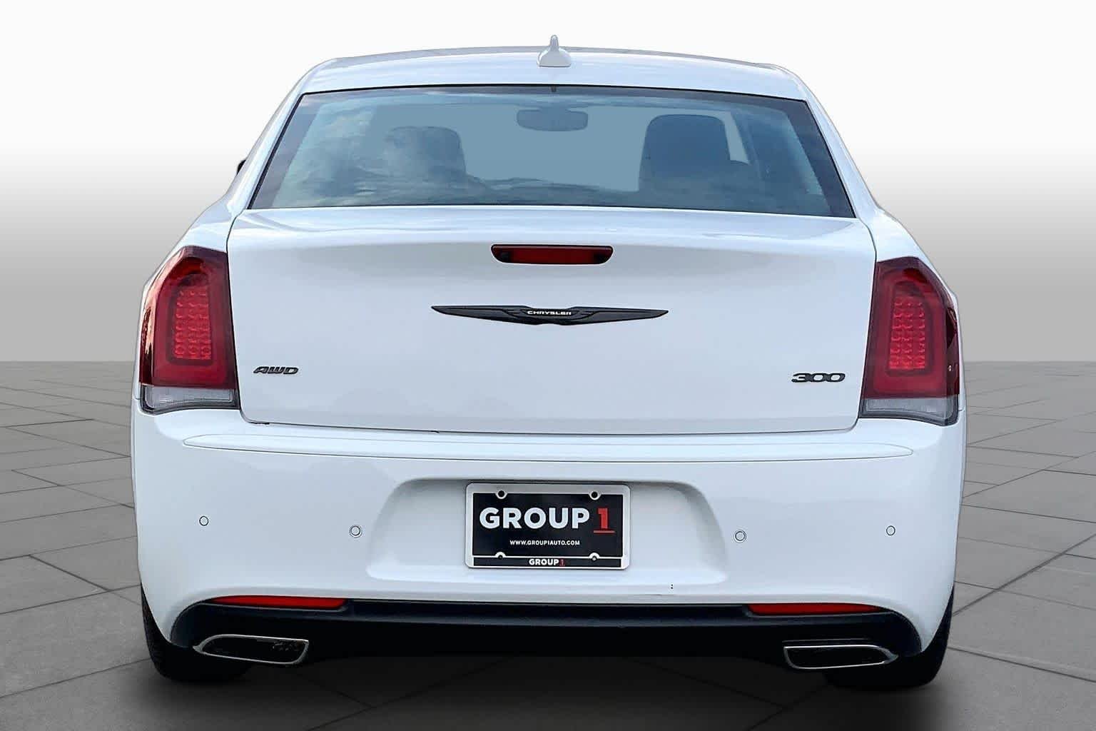 Used 2023 Bright White Clearcoat Chrysler Touring L image 5