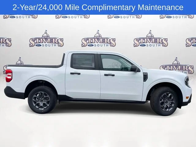 New 2026 White Ford XLT image 2
