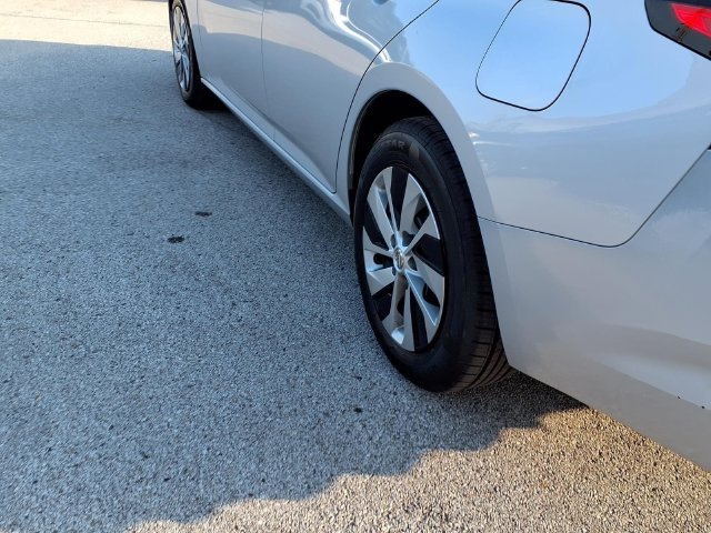 Used 2021 Silver Nissan S FWD image 21