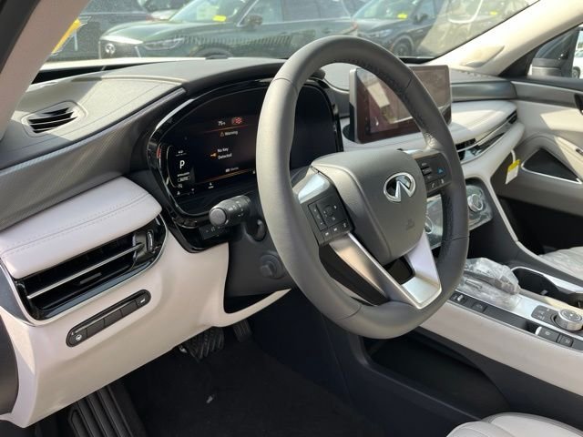 New 2027 White INFINITI Luxe AWD image 11