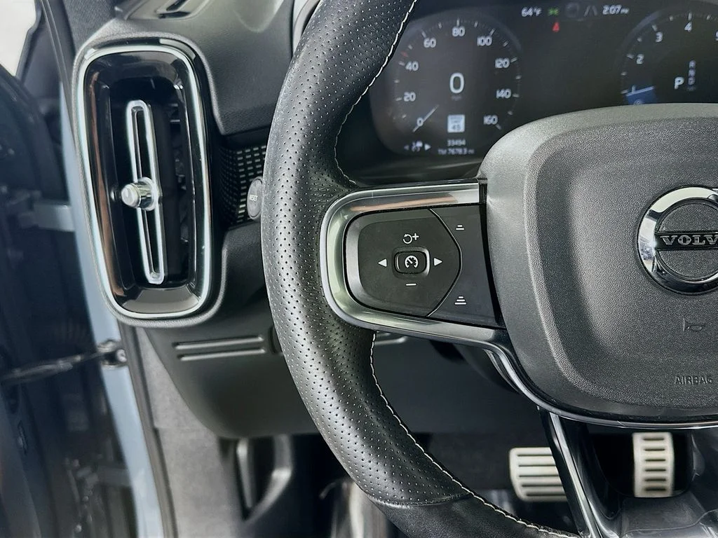 Used 2021 Gray Metallic Volvo R-Design image 13