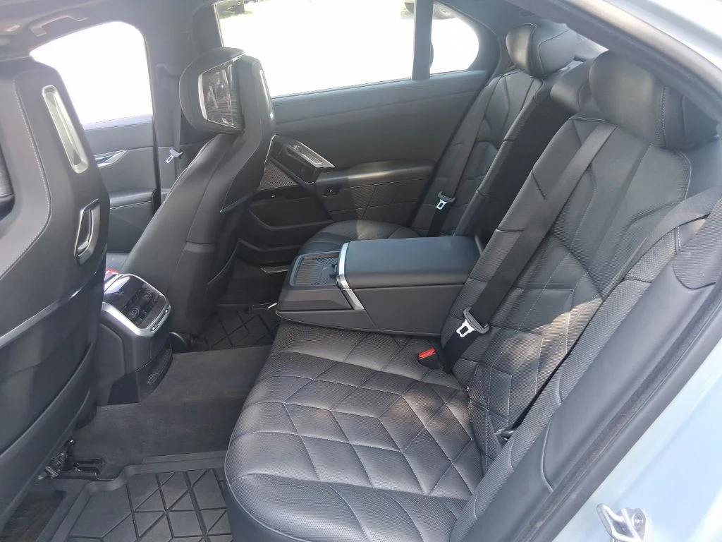 Used 2023 Gray BMW 760i xDrive image 16