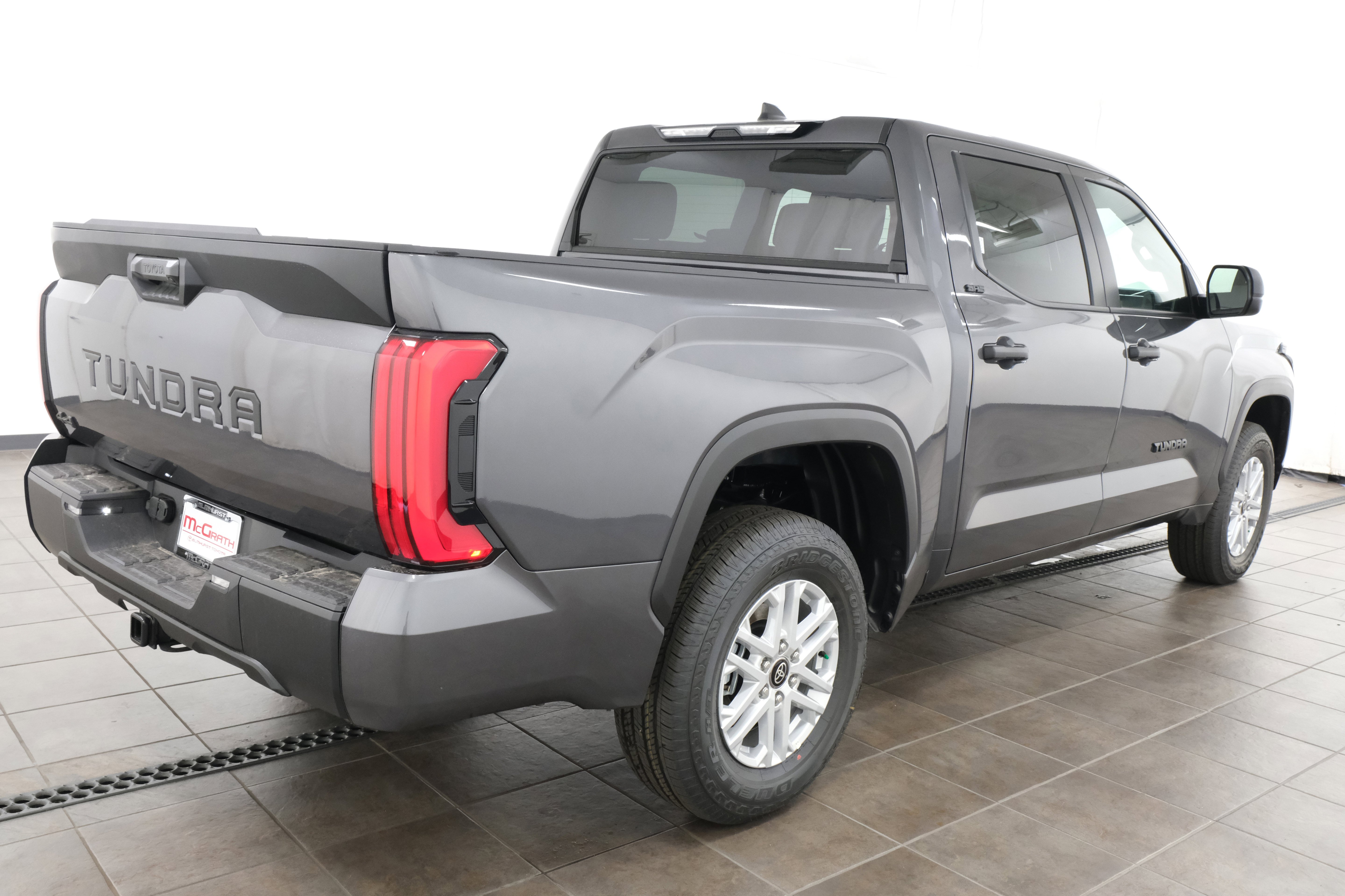 2026 Toyota Tundra SR5 - Photo 7