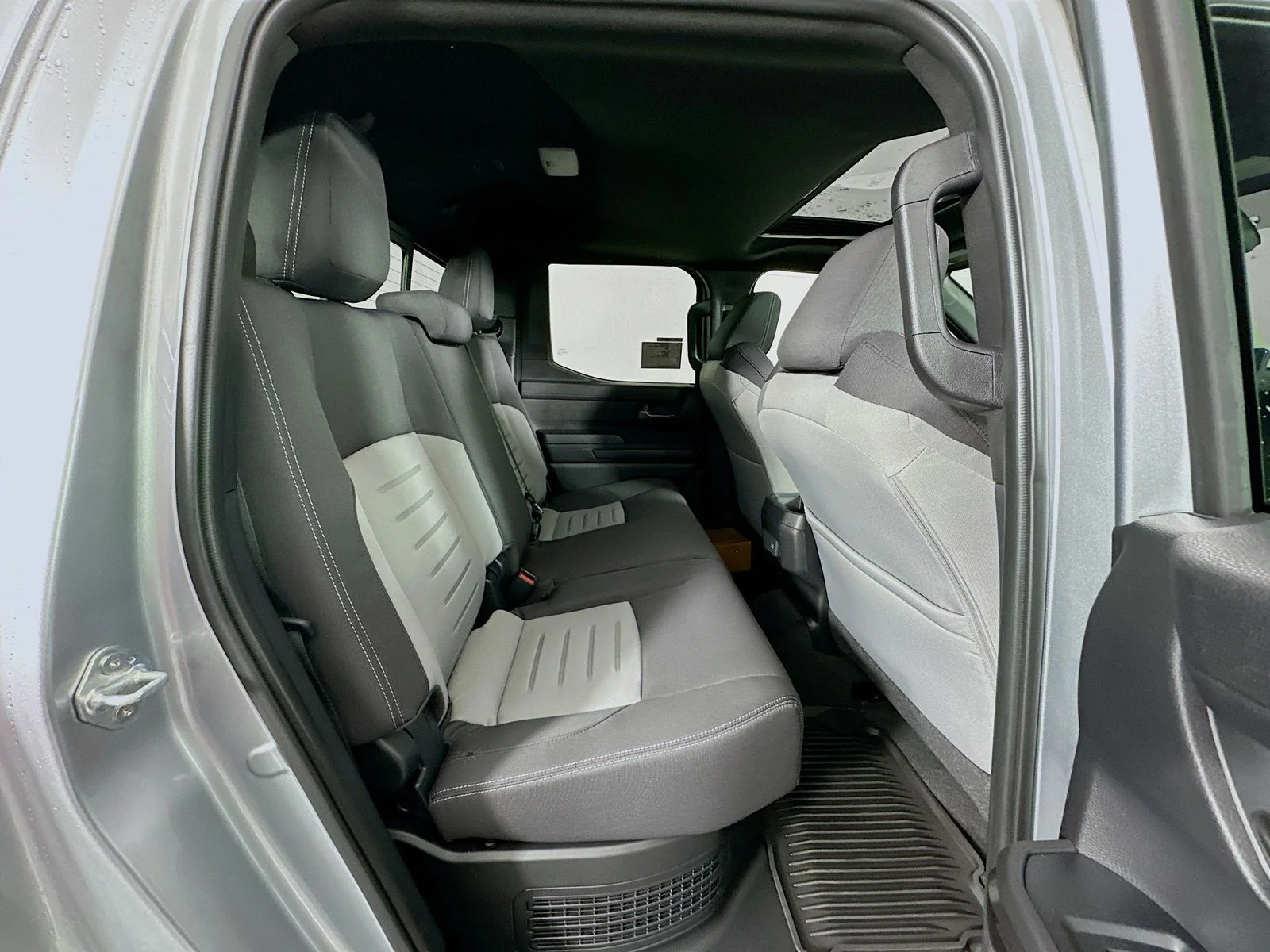 2025 Toyota Tacoma TRD Off Road - Photo 28