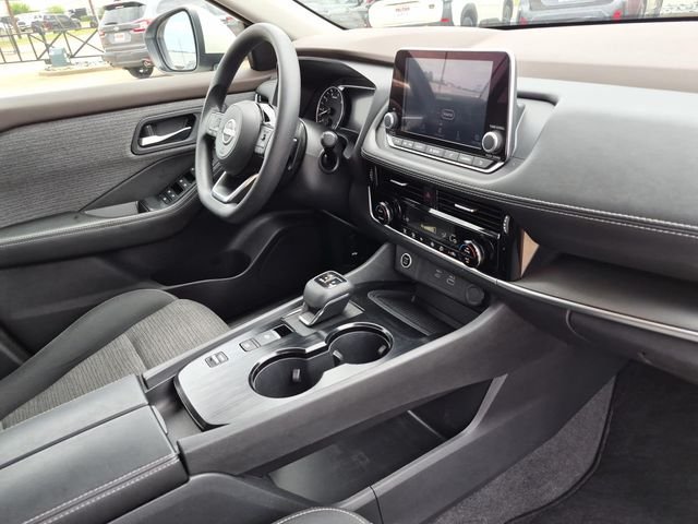 Used 2023 White Nissan SV image 15