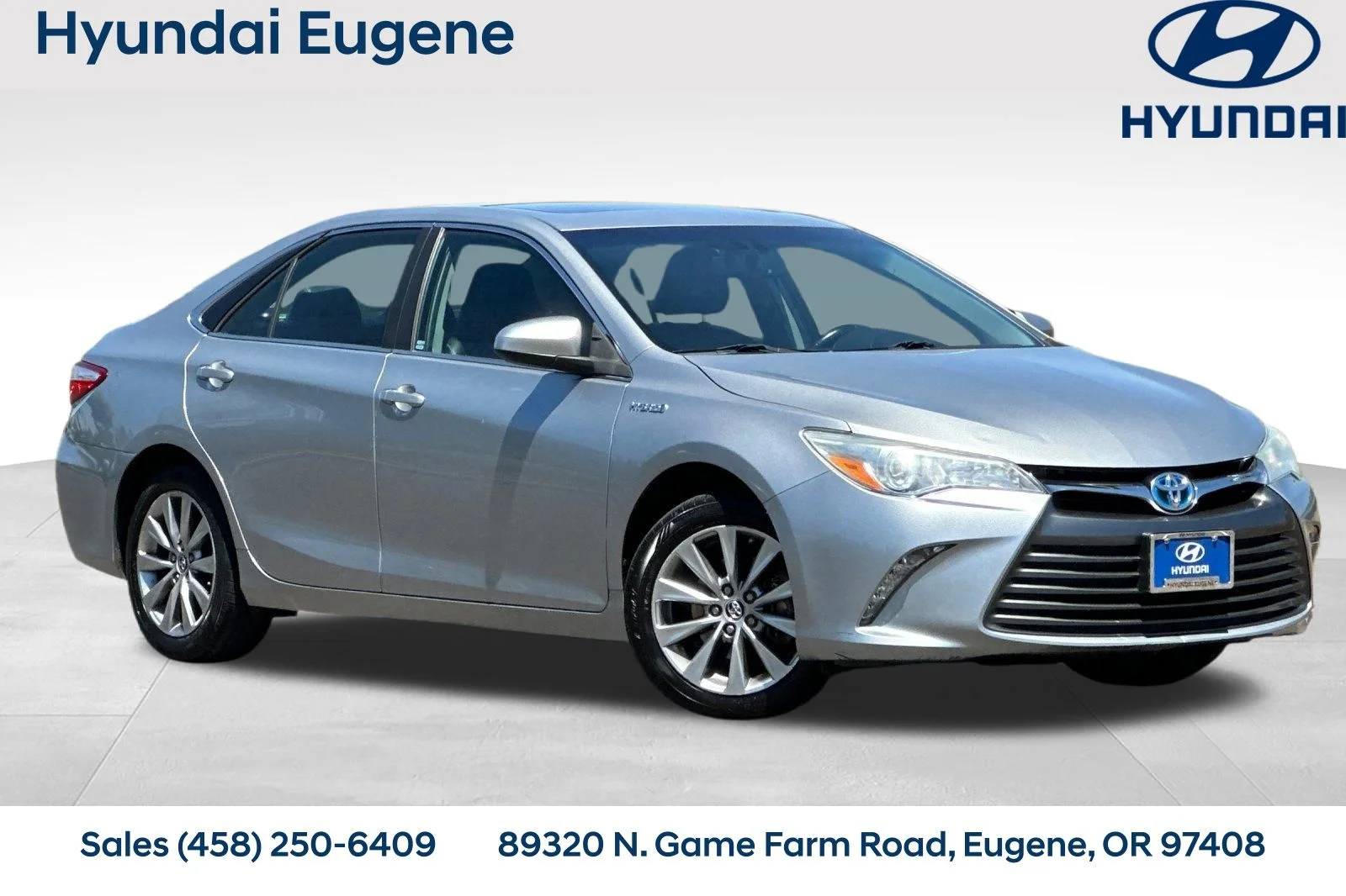Used 2016 Silver Toyota XLE image 1