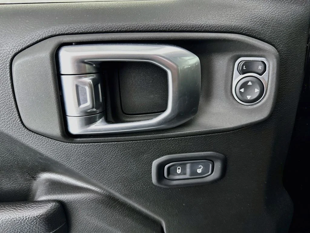 Used 2023 Black Jeep Sport image 17