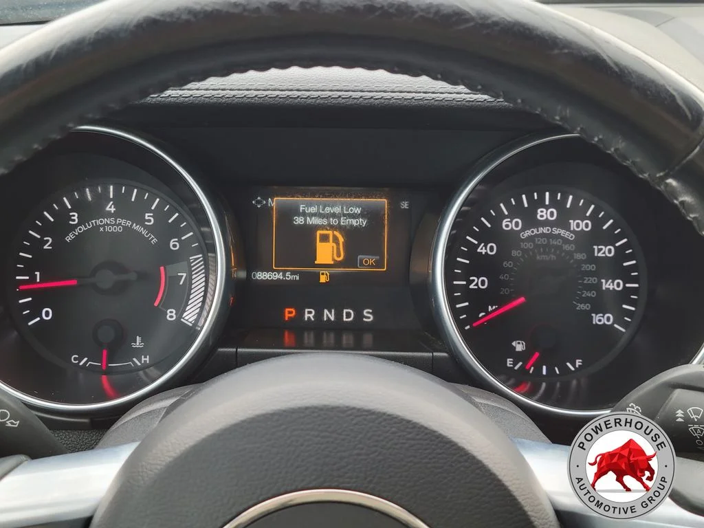 Used 2023 Silver Ford EcoBoost Premium image 29