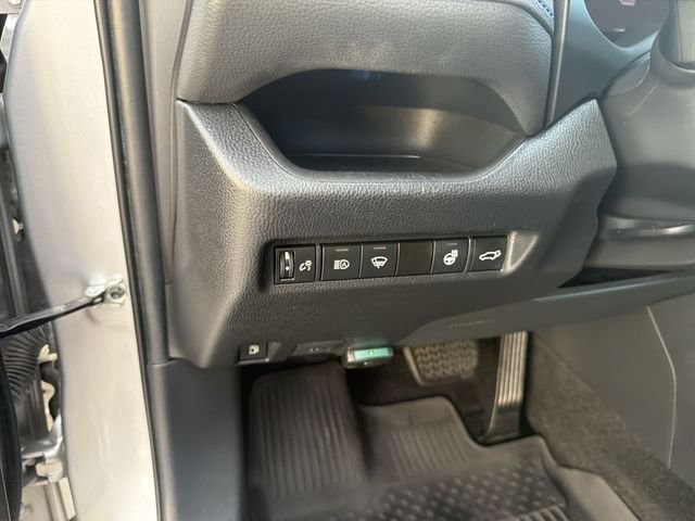 2021 Toyota RAV4 XSE - Photo 11