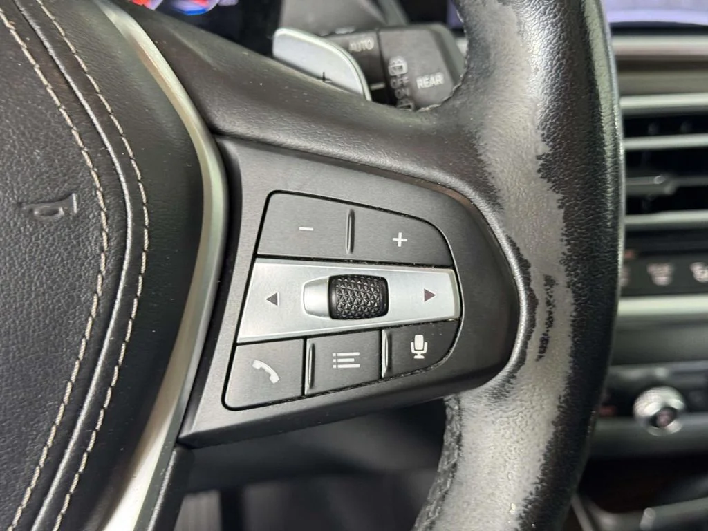 Used 2020 White BMW xDrive40i image 23