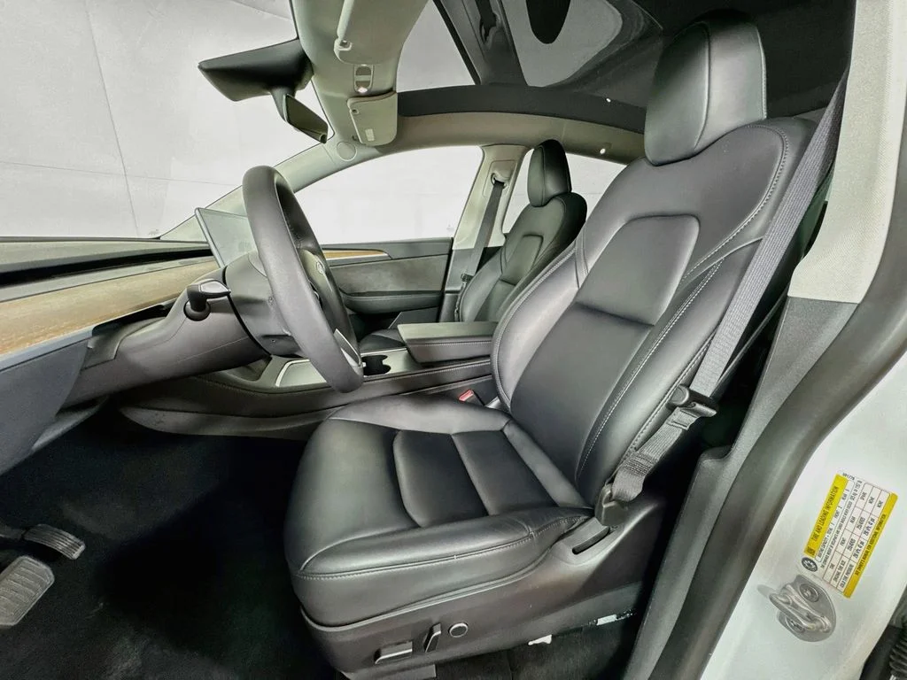 Used 2023 White Tesla Long Range image 23