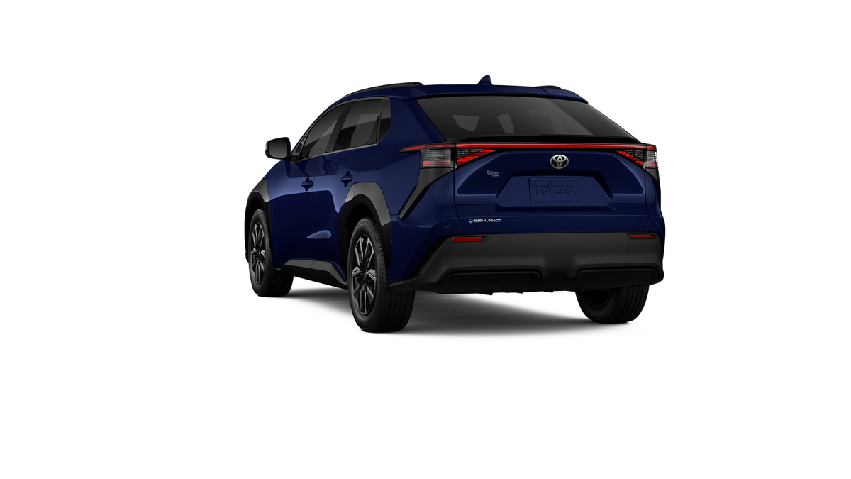 2026 Toyota bZ XLE - Photo 8