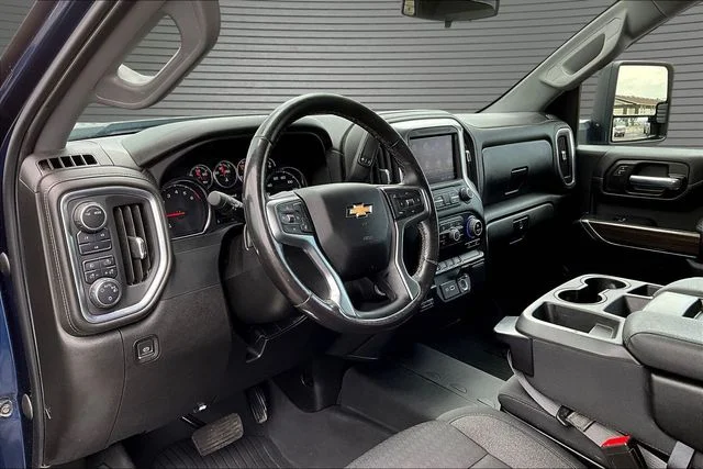 Used 2022 Blue Chevrolet LT image 17
