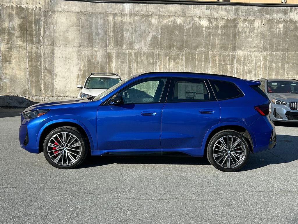 New 2026 Portimao Blue Metallic BMW xDrive28i image 2